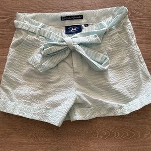Blue and white seersucker bow shorts by Lauren James, size small